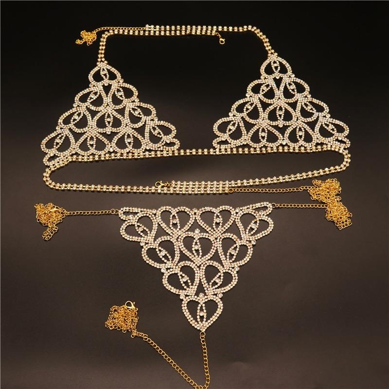 Sexy body chain, chest chain, fashionable luxury, heart-shaped rhinestone, lingerie set, nightclub clothing