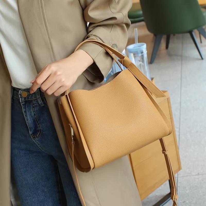 Women's Cowhide Genuine Leather Shoulder Bag Female Fashion Luxury Designer Handbags Lady Commuting Large Capacity Bucket Bags