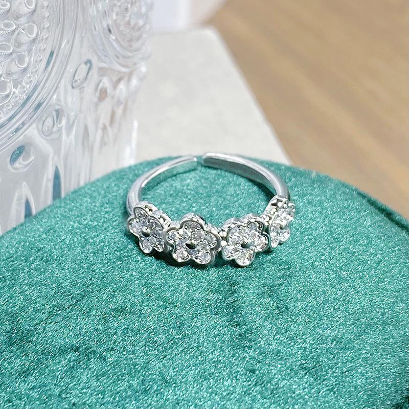 Kalter Wind Voller Diamanten Zirkon Blätter Offener Ring Super Fee Exquisit Nische Hoher Sinn Persönlichkeit Ring