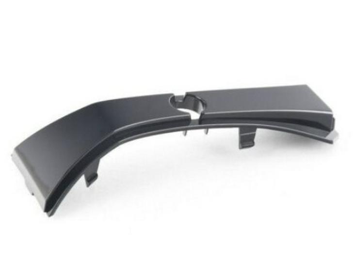 51137412425 BMW 6 Series G32 GT Center Grille Trim (No Holes)