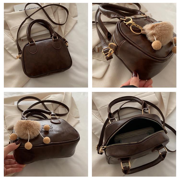 Retro Women's Fall/Winter 2025 Coffee Textured Bowling Crossbody Handbag