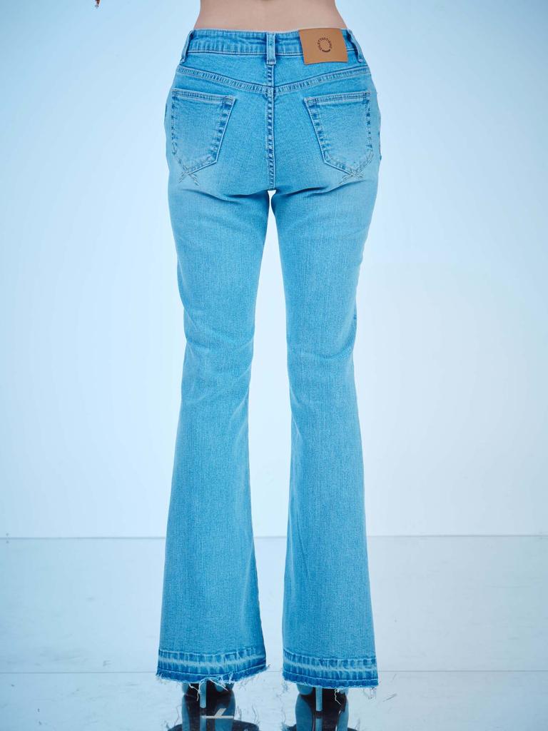DILETTANTISME Light Wash Semi-Bootcut Spandex Denim