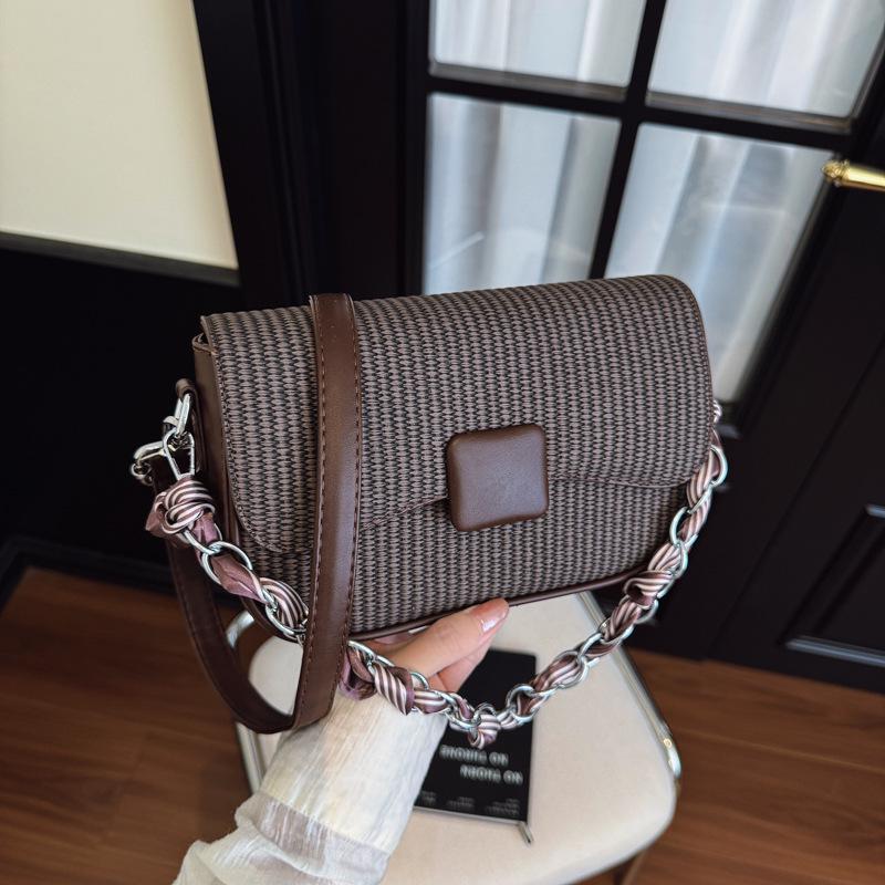 2025 Высококачественная женская универсальная сумка кроссбоди: Модная тканевая маленькая квадратная сумка через плечо коричневый