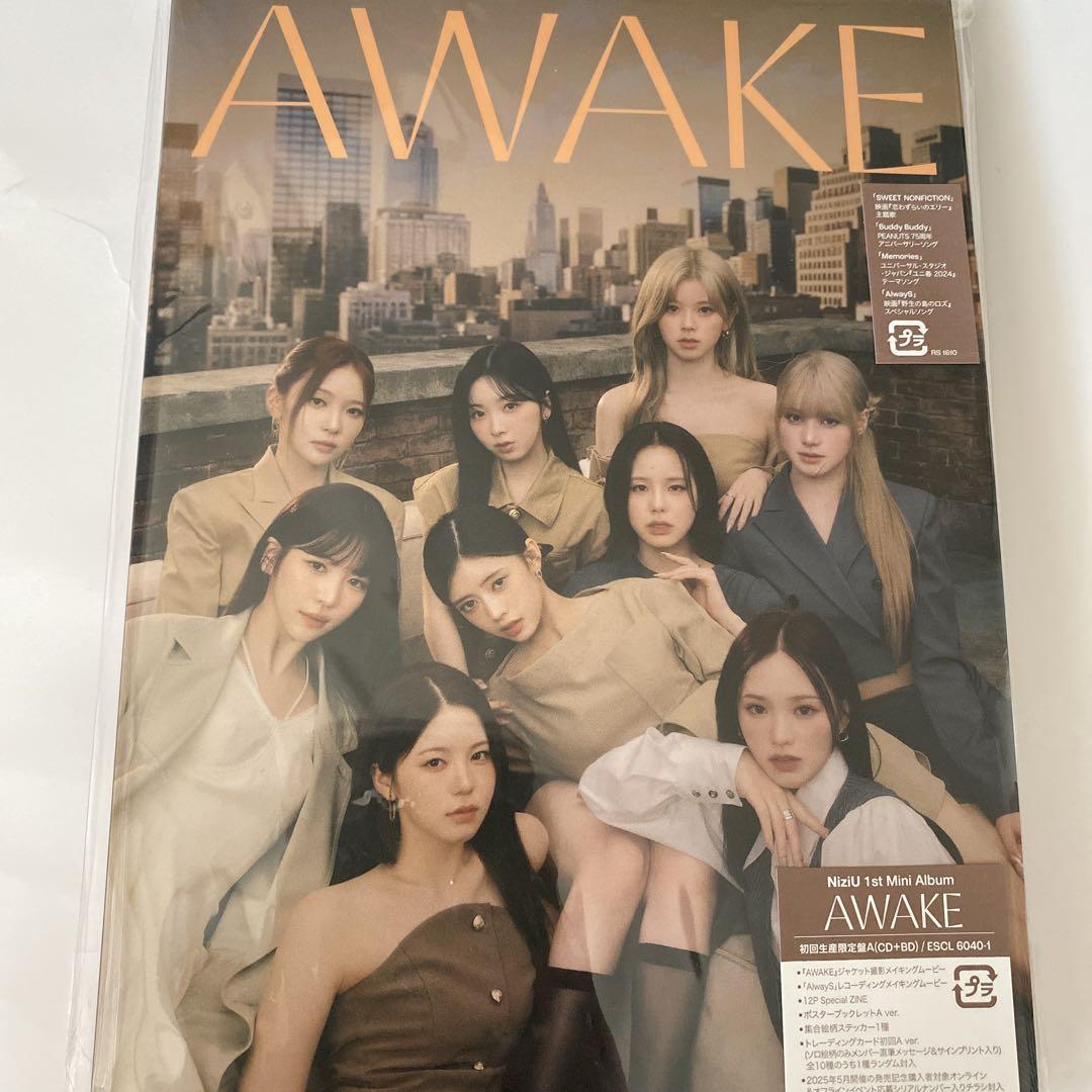

[USED] NiziU AWAKE A Edition
