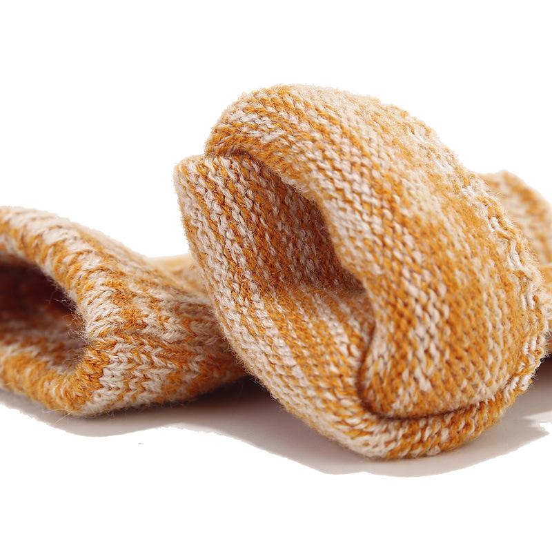 Three Piece Set of Children's Hats, Scarves, Gloves, Autumn and Winter Warm and Plush Scarf, Mixed Color Knitted Hat