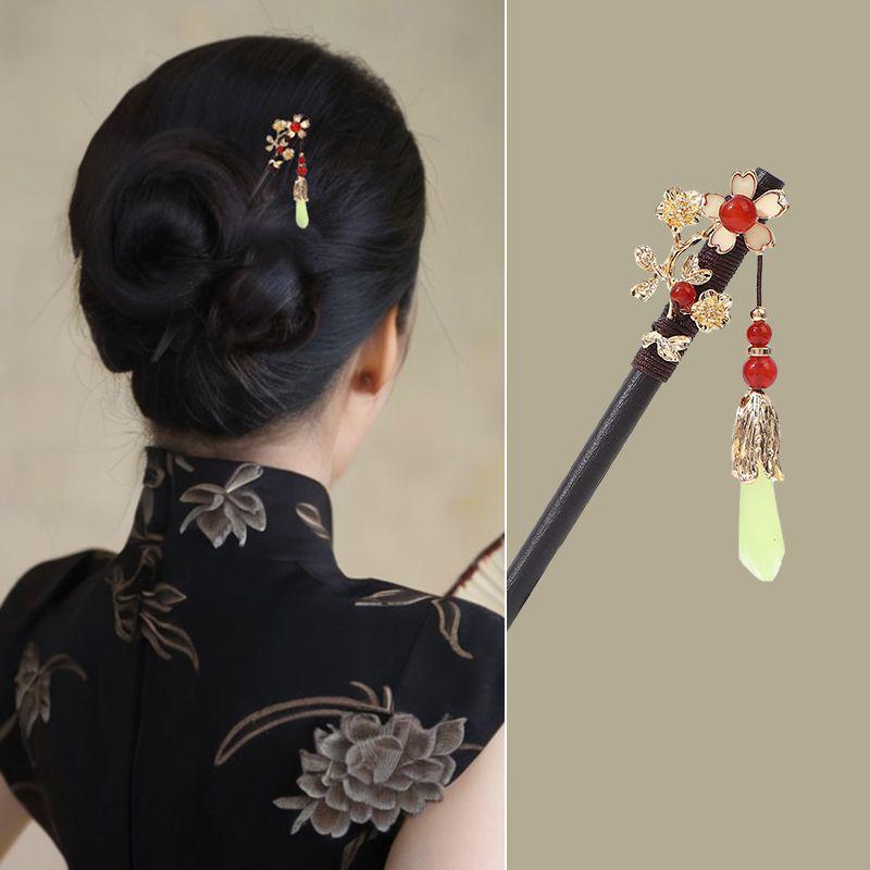 Tassel Wooden Hairpin: Chinese Style Ethnic Hanfu and Qipao Accessory