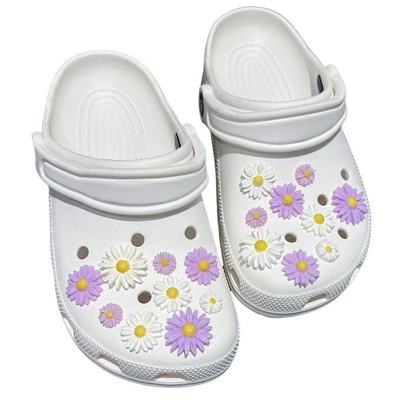 18PCS Fashion Shoe Charms Set Accessories Hole Shoe Buckle Summer Light Purple Fresh Daisy DIY Shoes Decorations for Bogg Bag
