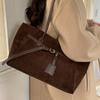 Korean version of niche bag women's 2025 winter new retro shoulder armpit bag large capacity commuter tote bag
