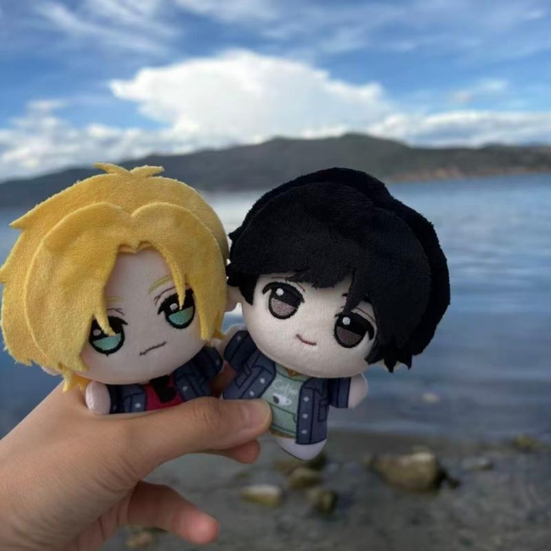 Banana Fish Ash Eiji 10cm Baumwoll-Plüschpuppe Druck Niedlich Q-Version Anime-Figur Selbstgemachter Schlüsselanhänger Geschenk für Fans