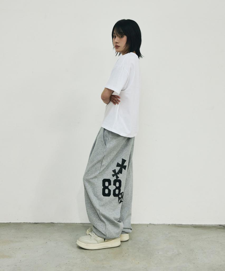 SCALLYWAG Summer 88 Crossbody Patch Sweatpants [Grey]