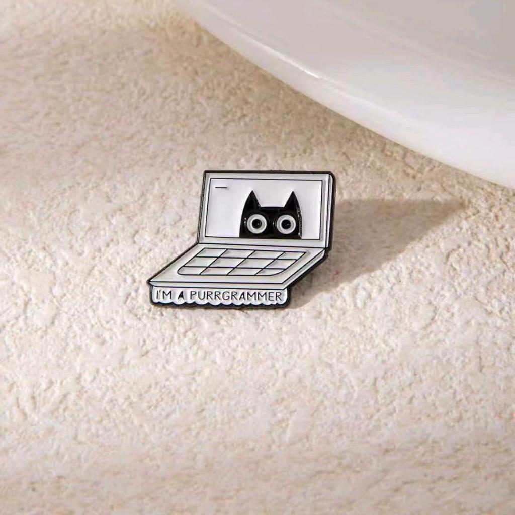 Cartoon Black Cat Brooch: Kitten Alloy Badge for Clothing and Backpacks
