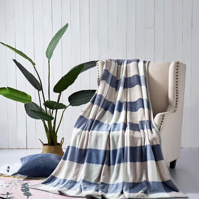

Yi Lian YL-T01 Striped Flannel Blanket