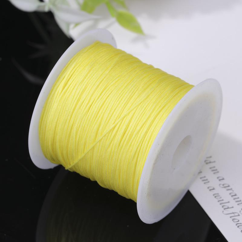 Boting Nr.. 73 Rot 0,6 mm Nicht-elastische Kordel für DIY Halsketten- und Armbandherstellung.