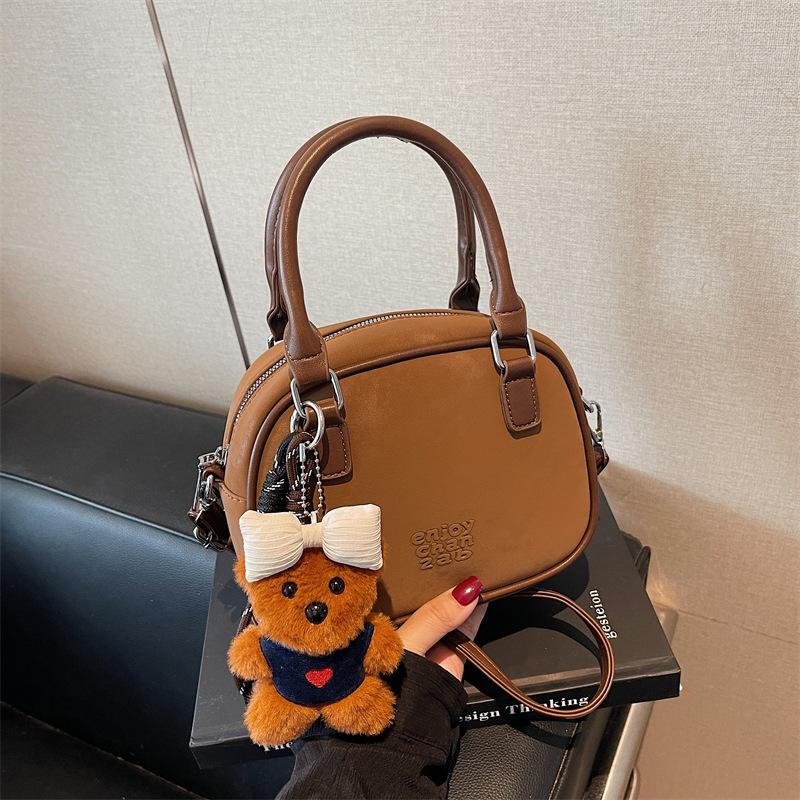 

Autumn and winter popular handbag women s 2025 new fashion versatile shoulder messenger bag high-end Boston bag коричневый