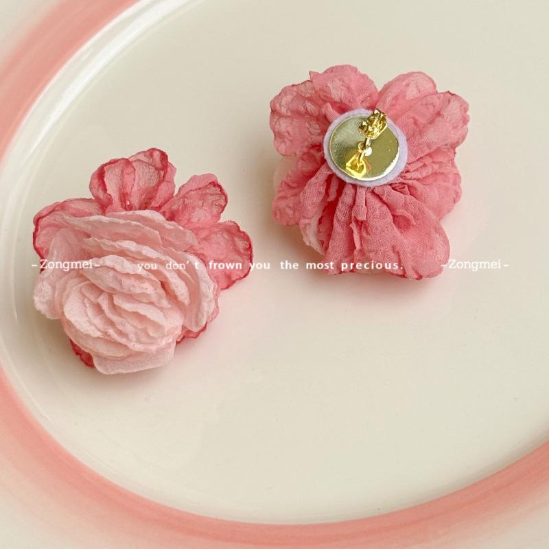 Pink Petal Stud Earrings - Spring Women s Trendy Niche Design 2026 Hot-Selling Celebrity Style Earring Accessories