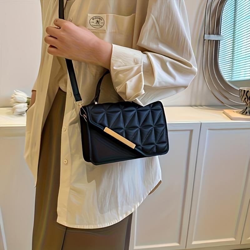 1pc Stylish Quilted Crossbody Bag for Women - Adjustable Strap & Magnetic Clasp Closure, Lightweight Durable Design for Everyday Work Outings