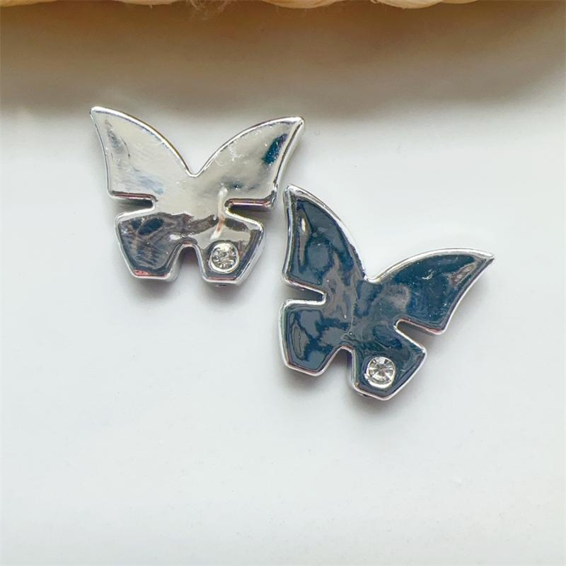 10/18Pcs Diy Hole Shoes Charms Electroplated Silver Bow Tie Accessories Designer Garden Shoe Decoration Girl Gift