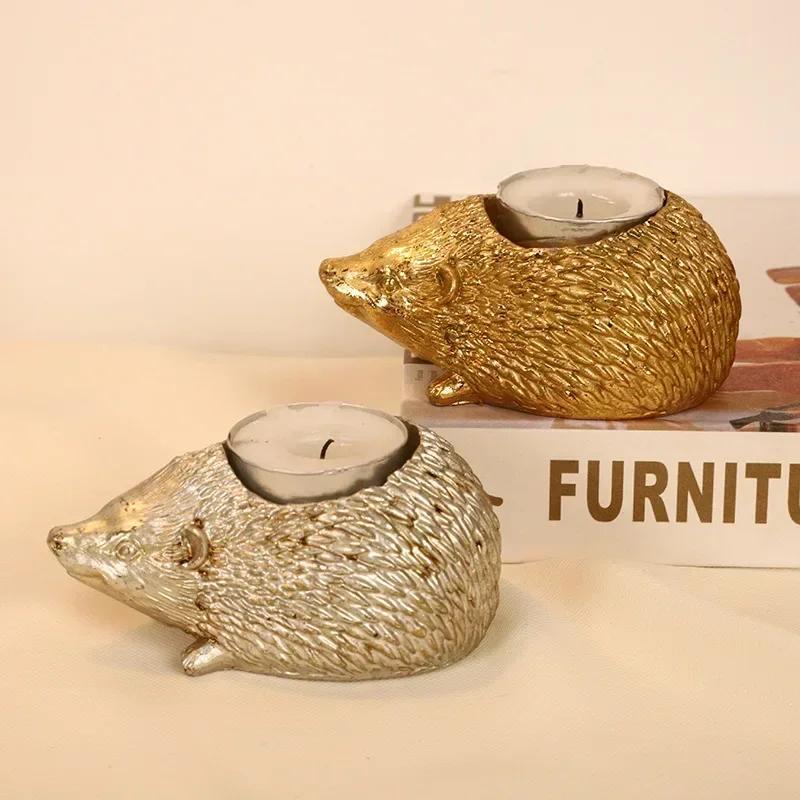 Resin Hedgehog Candle Holder Animal Statue Candle Holder Decorative Ornament for Home Office Party Desktop Decor Art Gift