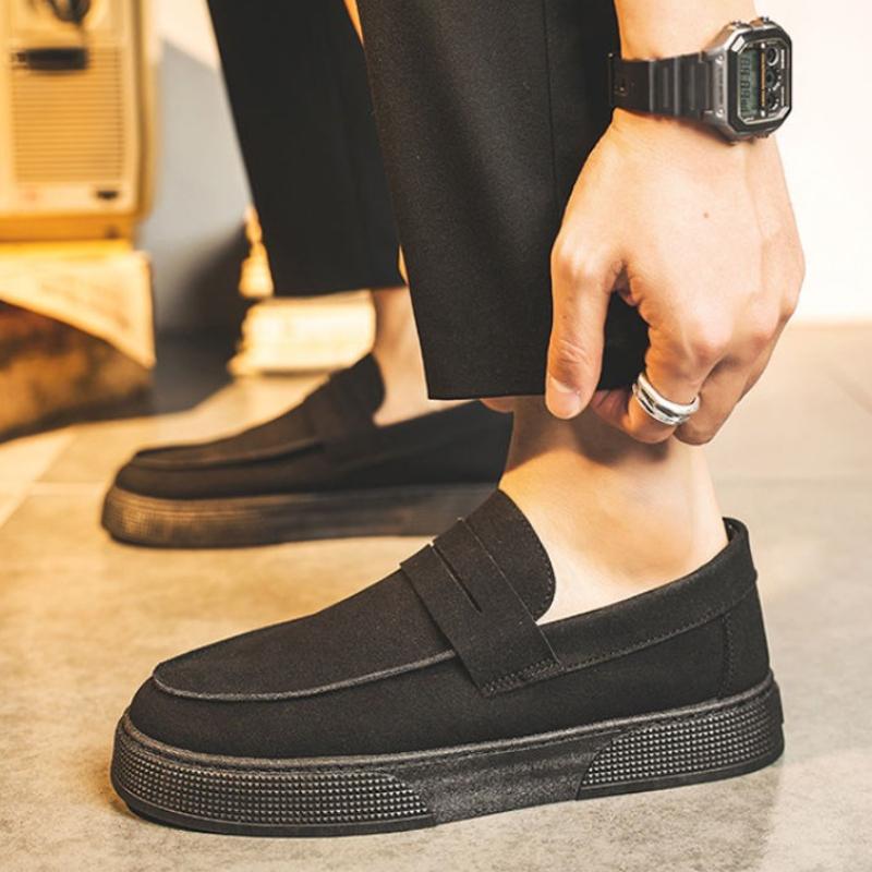 Thick Sole Soft Suede Male Casual Shoe Round Toe Men's Leather Shoes Moccasin Loafers Platform Height Increasing Slip-on Retro