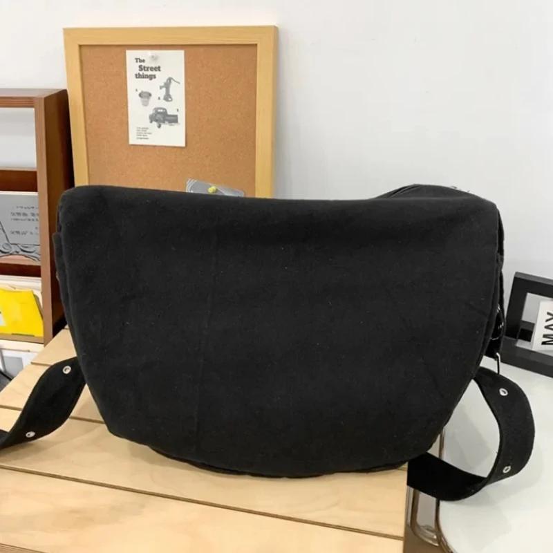 New Solid Color Canvas Zipper Crossbody Bag Versatile Large Capacity Commuter Bag Hot Sale Casual Shoulder Bag for Women