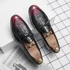 Wiosna Jesień Retro Slip on Skórzane Szpiczaste Buty Męskie Mokasyny Klasyczne Modne Wygodne Męskie Skórzane Buty Codzienne