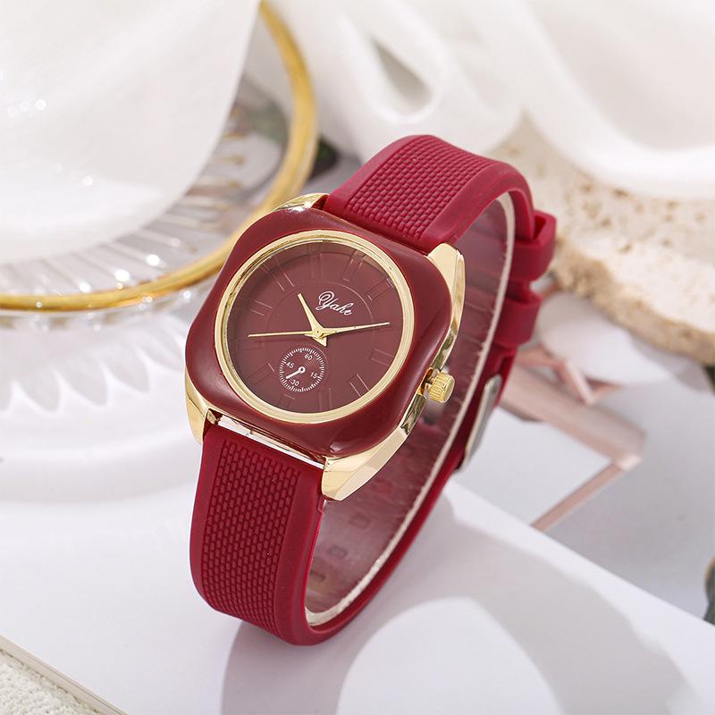 Elegante Modische Damen-Quadrat-Quarzuhr mit Silikonarmband