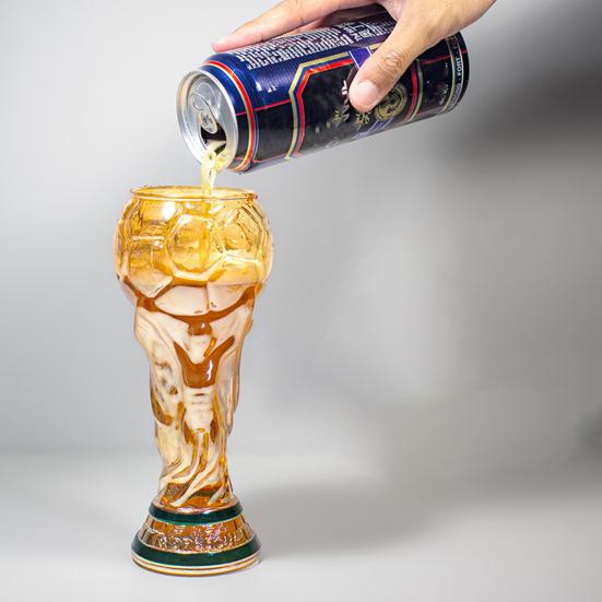 Trophäen-förmiges Bierglas 500 ml Fassungsvermögen Champion Cup Glas für Sportpartys Einzigartiges Geschenk für Fußball