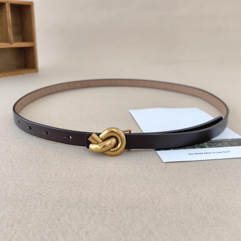 Womens Classic Leather Belt With Alloy Snap Closure And Minimalist Gift Style
