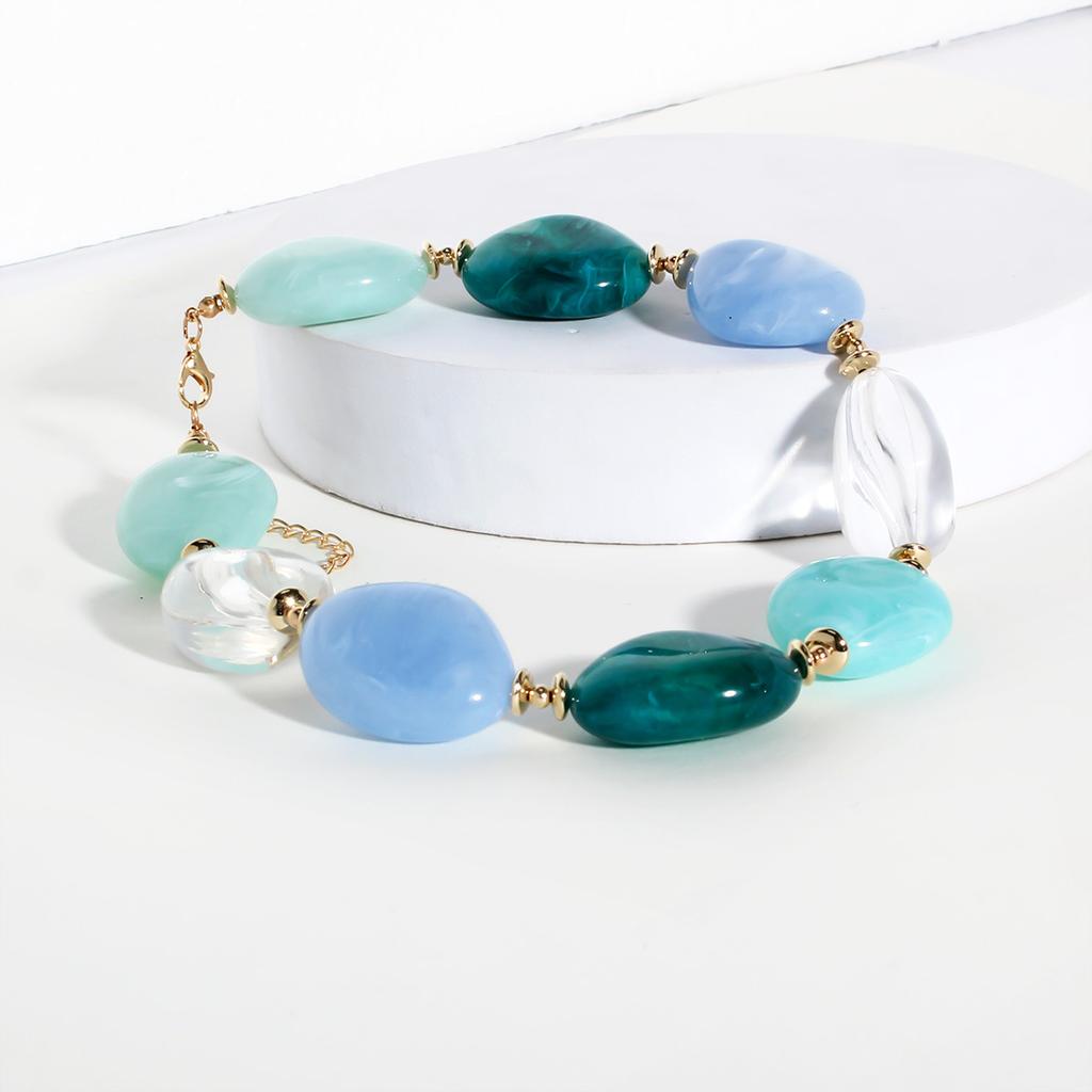 Fashionable women's necklace