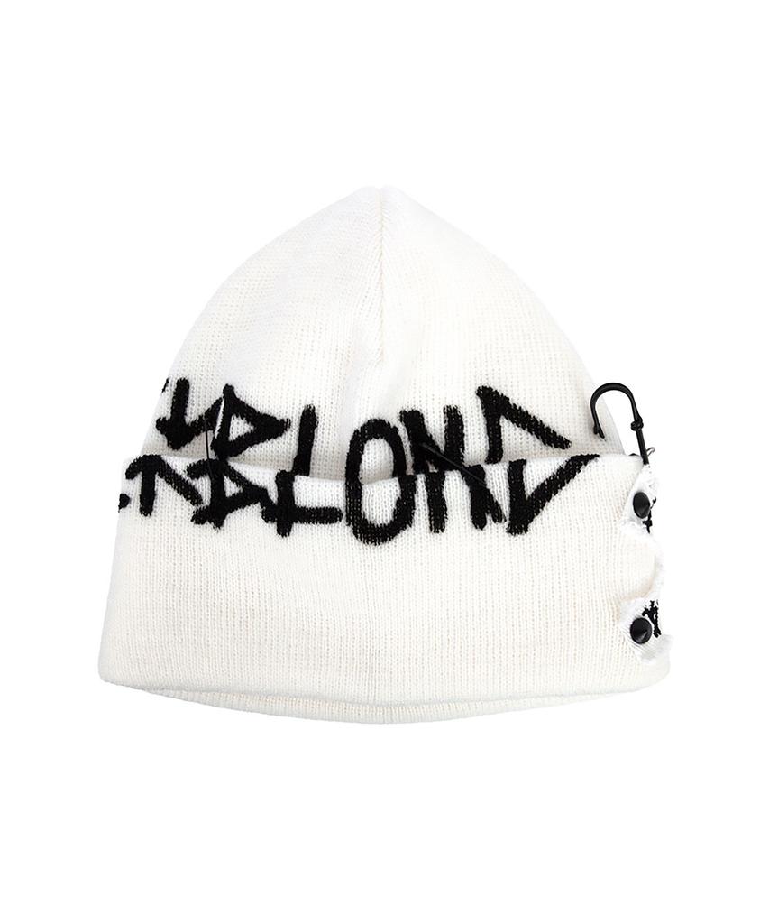 BLACKBLOND Bibbidi Graffiti Logo Patch Beanie (White)