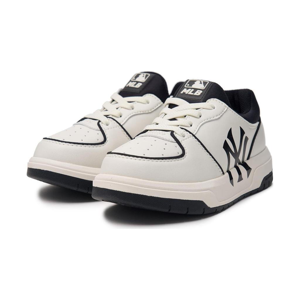 MLB Chunky Liner Synthetic Leather Low top Kids' Skateboarding Shoes Black White 7ASXJB24N-50WHS