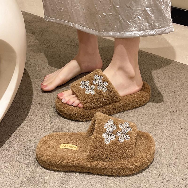 Модные женские домашние тапочки — фото 4