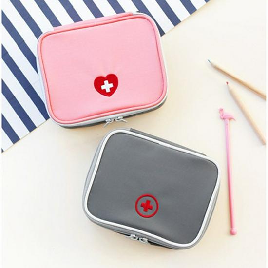 Korean Business Trip Portable First Aid Medicine Bag, Heart-Shaped Cute Travel Storage Pouch.