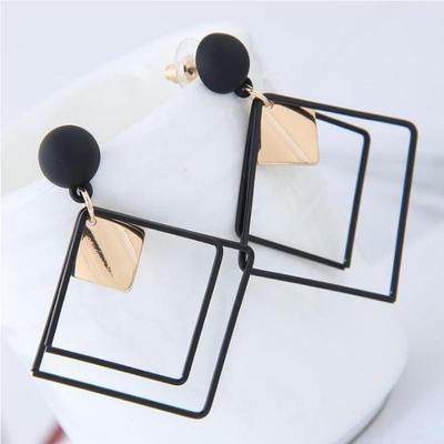 Schicke lange geometrische Ohrringe: Koreanisch inspirierter Anhängerstil für trendbewusste Frauen