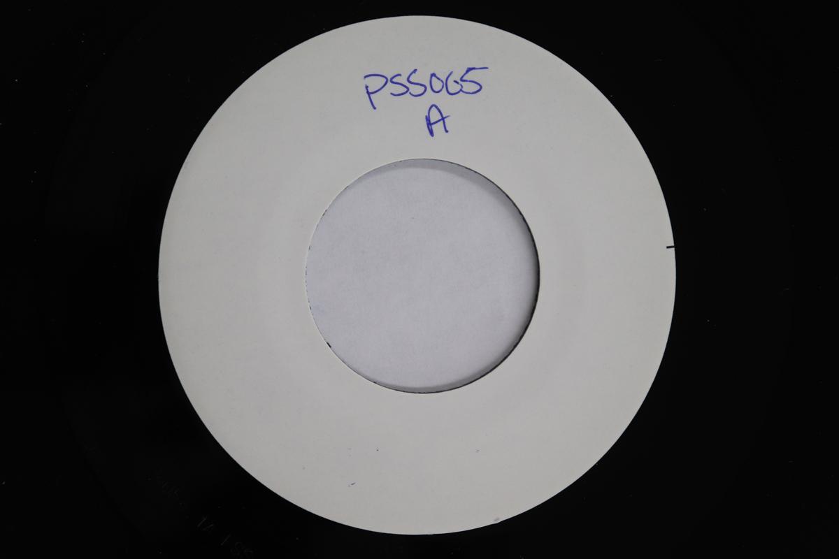 

7inch Record BOBBY FLOYD / YOUNG DELLINGER - Sound Doctor / Wam-pam-pa-do PSS065 NOT ON LABEL/ P 2012 UK Reggae, Ska & Dub Used