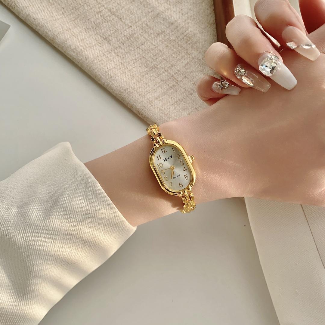 

Годинник Old Money Wind Розкішний Золотий Жіночий Кварцовий Годинник Для Подорожей Універсальний Годинник Ретро Маленький Золотий Годинник