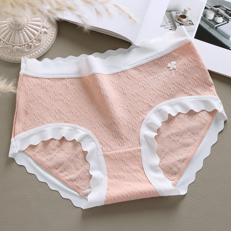 Lingerie Women's Underwear with No Trace Antibacterial Cotton Large Size Hip Hugging Breathable Mid Waist Briefs Triangle Panties