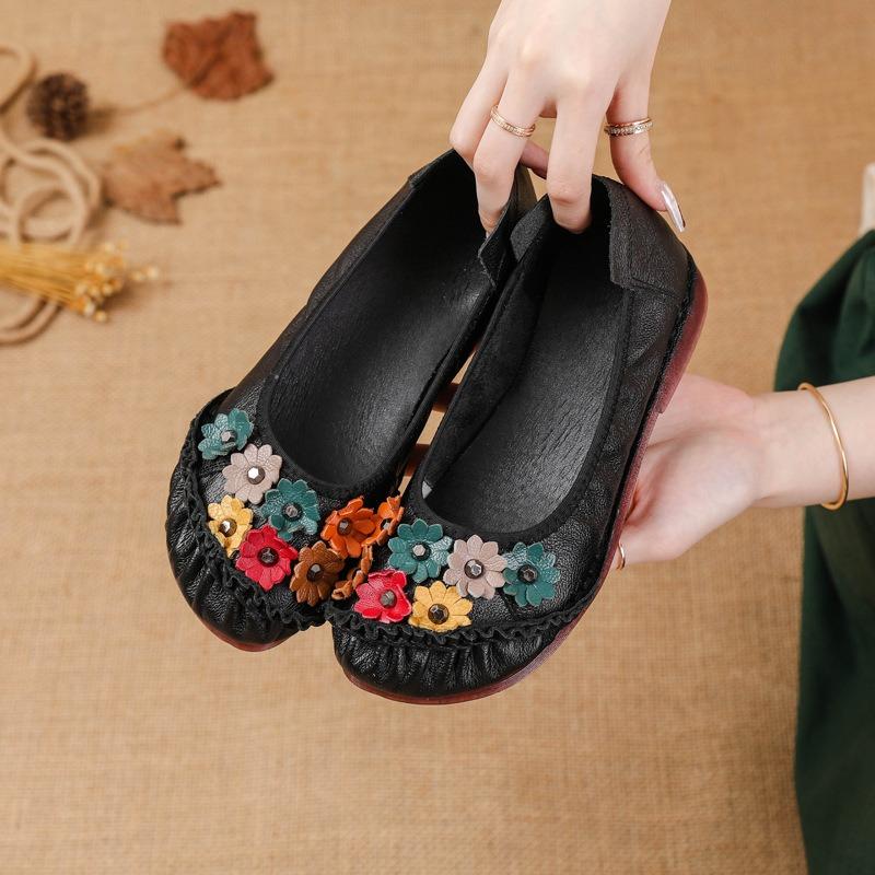 Spring and summer new soft-soled low-heeled women's shoes leather flower women's shoes comfortable and soft
