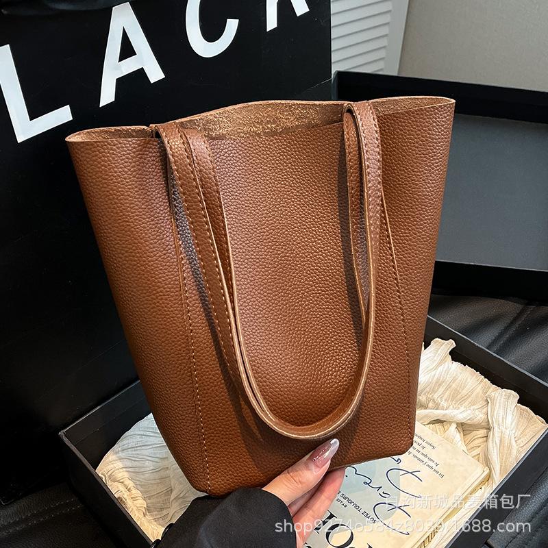 Casual Daily Versatile Premium Bucket Bag 2025 New Solid Color Splicing Single Shoulder Underarm Mother Bag Simple Style