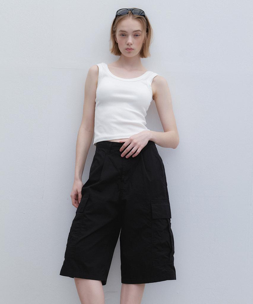 Aendeuel Wide Cargo Bermuda Pants - Black