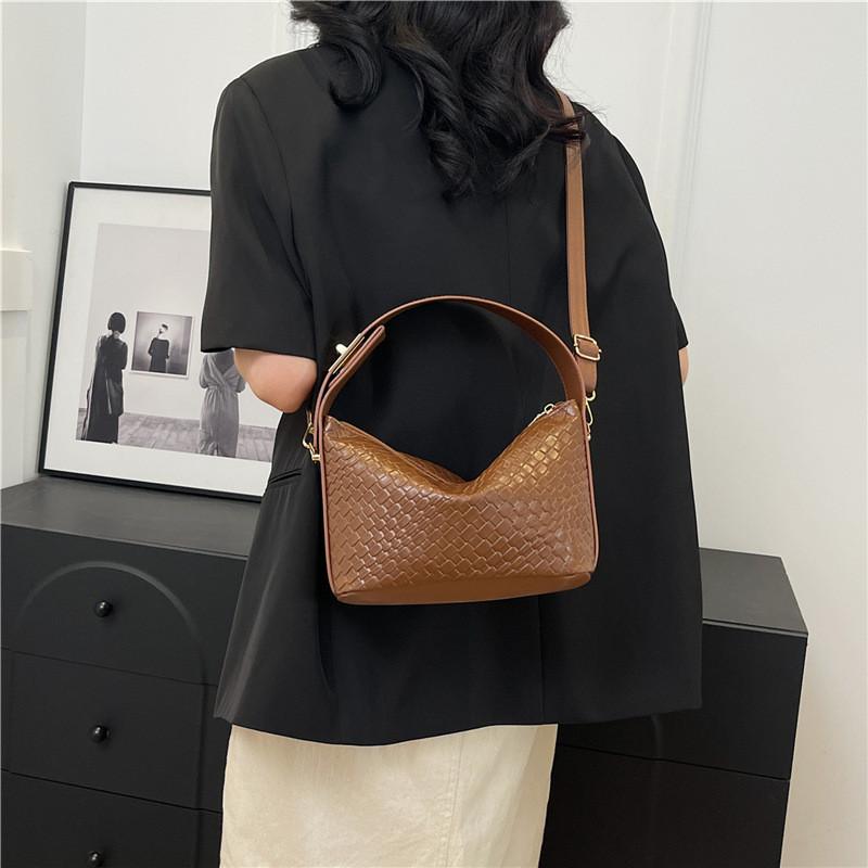 Stylish Pu Shoulder Bag For Women Trendy Casual Tote With Zipper And Phone Pocket
