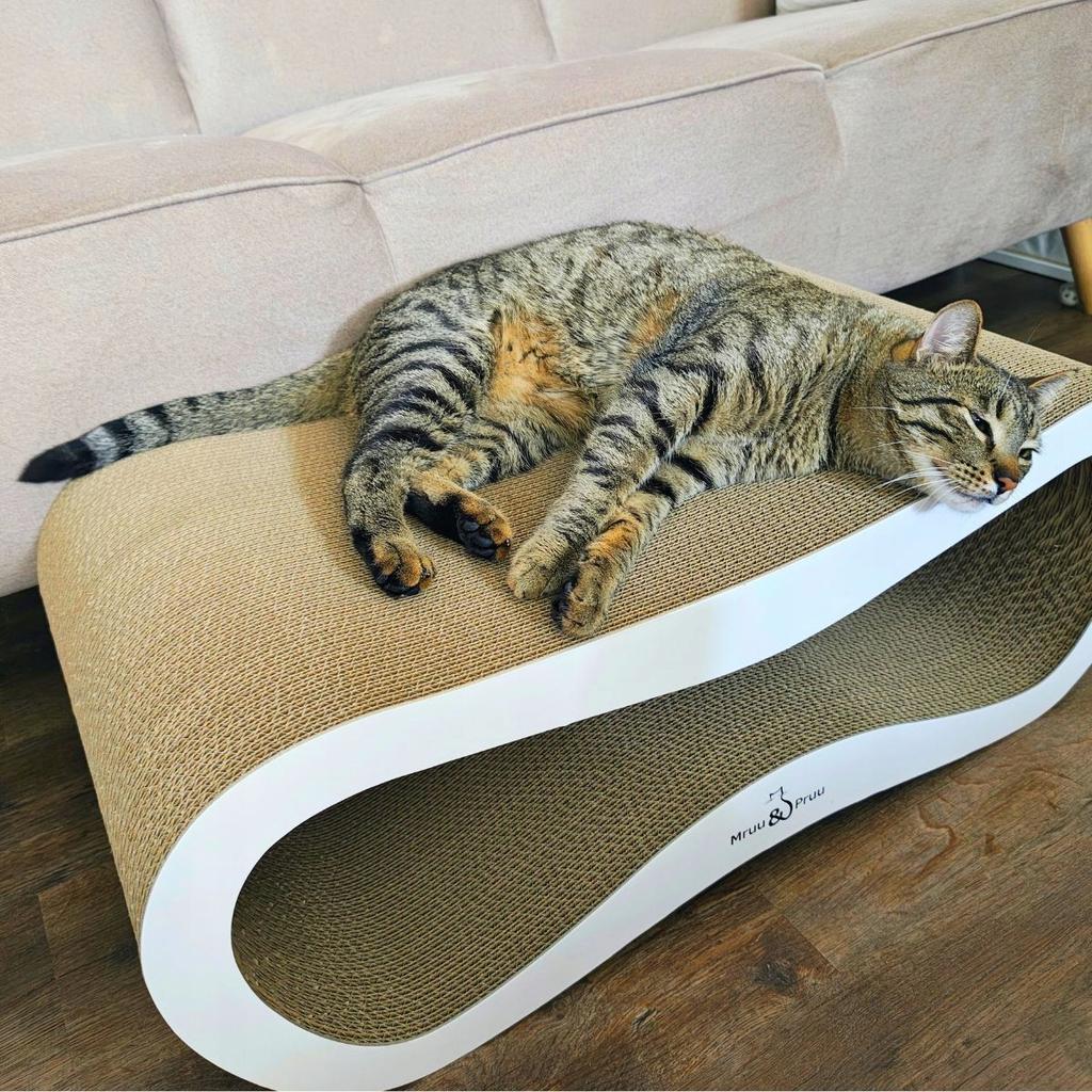 Leon cat scratching post | white 40cm | 78x28x40 cm | MruuPruu