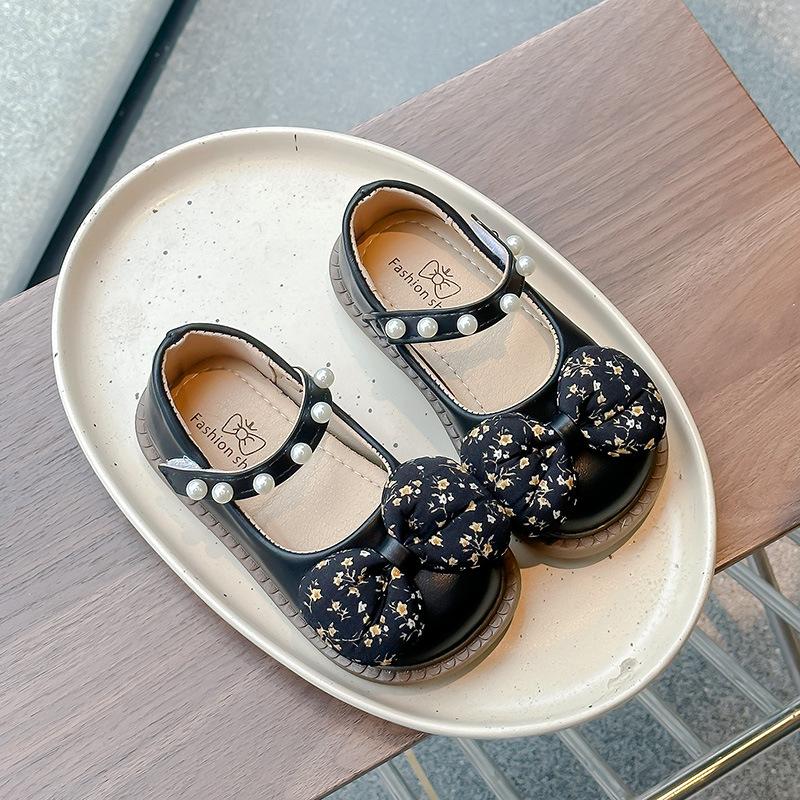 Kinderschuhe aus Leder 2026 Frühling und Herbst Koreanischer Stil Prinzessinnenschuhe für Mädchen für Kleinkinder, Weiche Sohle, Rutschfest, Langlebig und Rutschfest