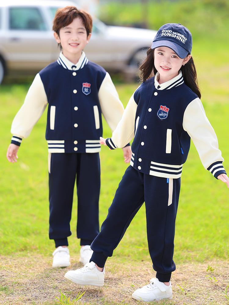 Conjunto de Uniforme Esportivo Infantil Azul Marinho: Conjunto de Três Peças Outono/Inverno para Jardim de Infância e Ensino Fundamental