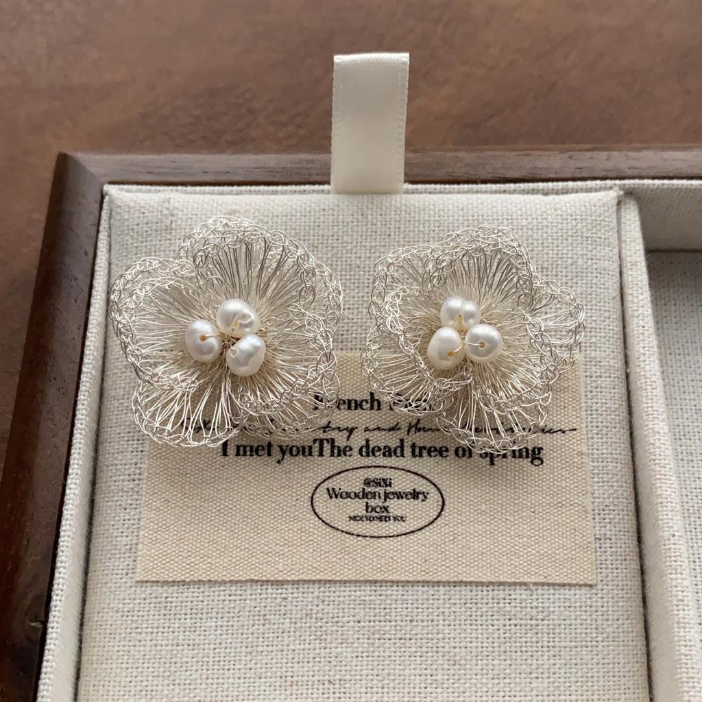 Mori Fairy Three-dimensional Flower Stud Earrings Gentle Romantic Petal Pearl Earrings Premium Earrings