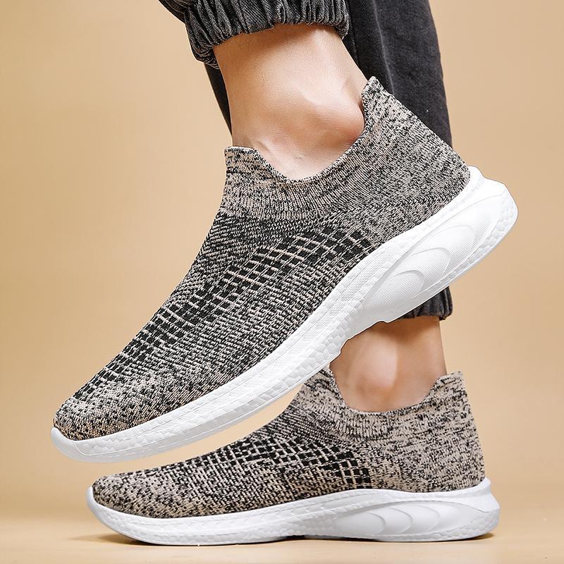 

2025 summer new shoes men s flying woven casual single shoes versatile solid color couple light lazy one pedal trendy shoes 45 хаки