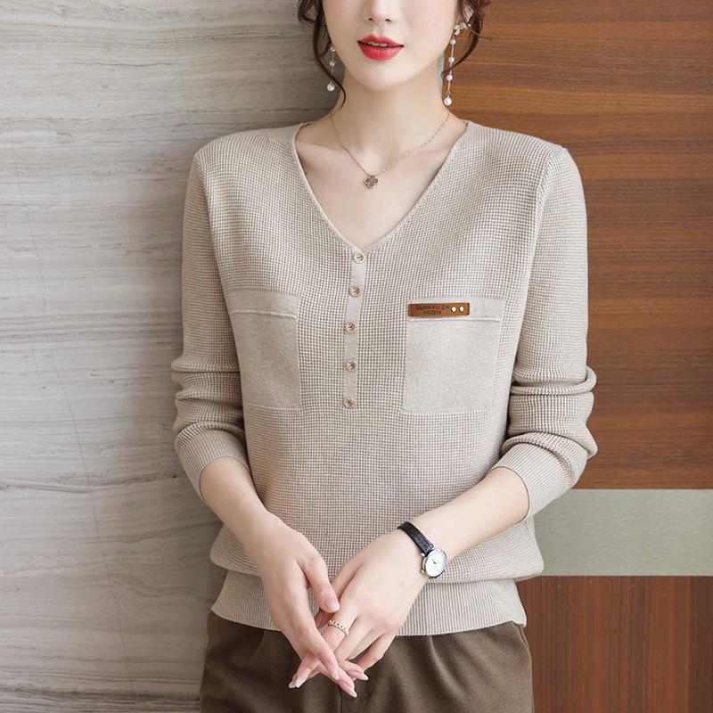 Women's V-Neck Knitted Bottoming Sweater - Stylish Inner Top for Spring, Autumn, and Winter 2024