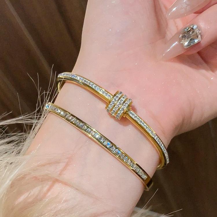 Starry Sky Women's Titanium Steel Bracelet - Non-Fading, Versatile, Full Diamond Stainless Steel, High-End Silver Fashion Accessory