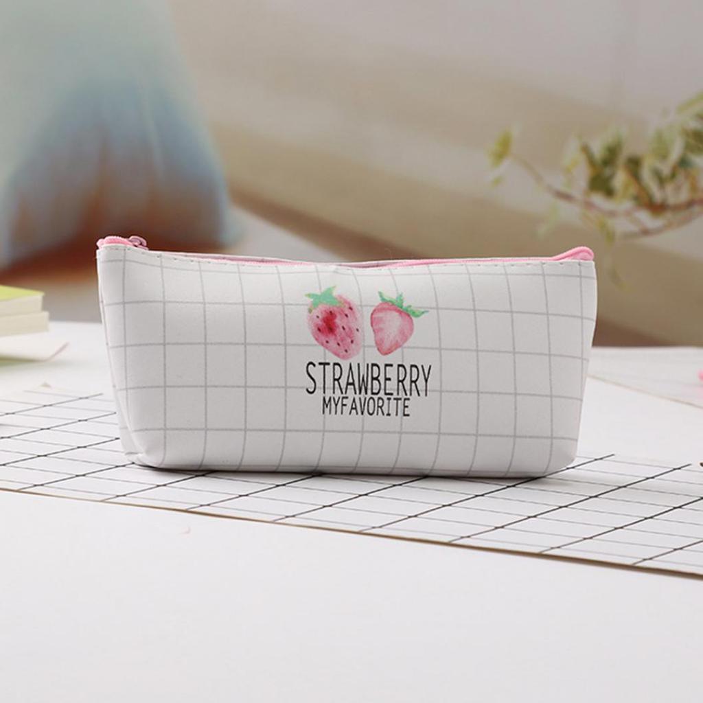 Härlig Strawberry Faux Läder Pennfodral Väska Girls Brevpapper Skolmaterial