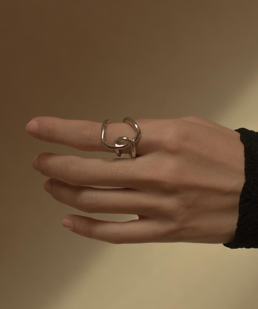 Novice Tokyo Big Cross Ring / Silver